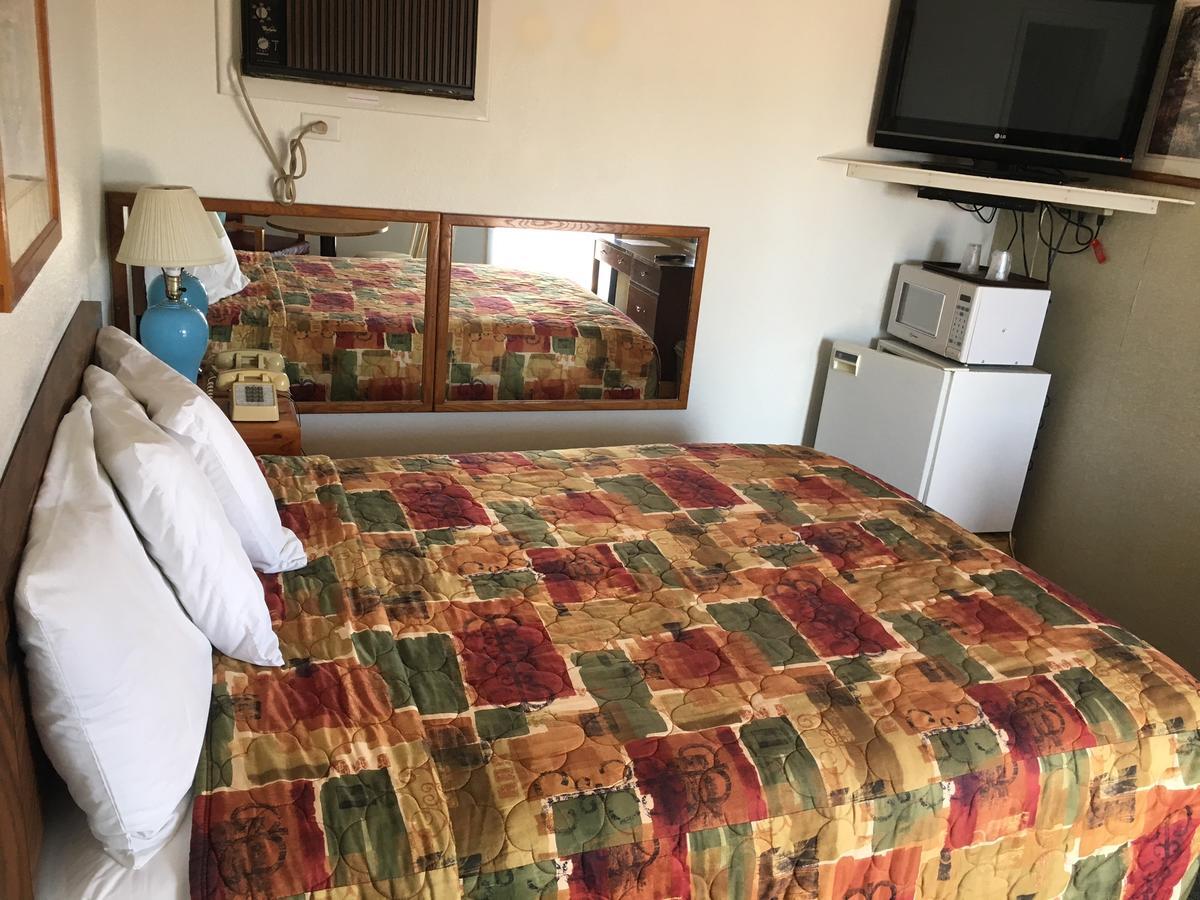 Skyliner Motel Stroud Extérieur photo