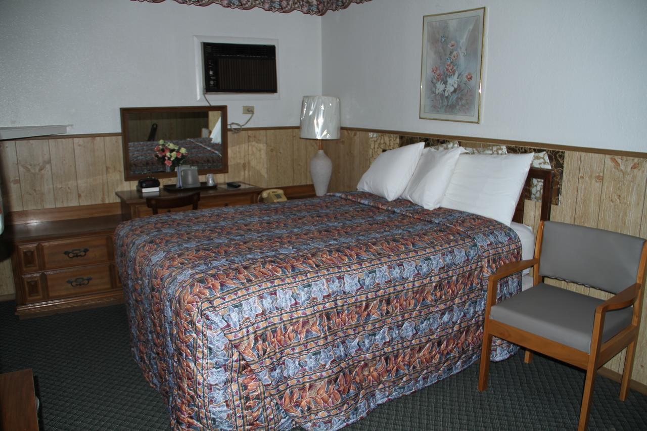 Skyliner Motel Stroud Extérieur photo