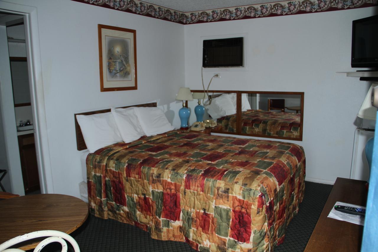 Skyliner Motel Stroud Extérieur photo