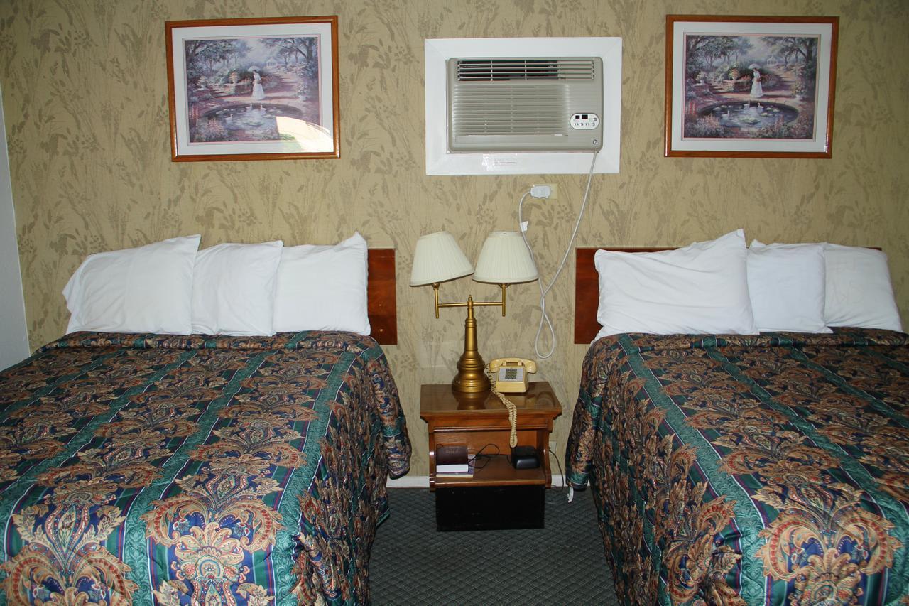 Skyliner Motel Stroud Extérieur photo