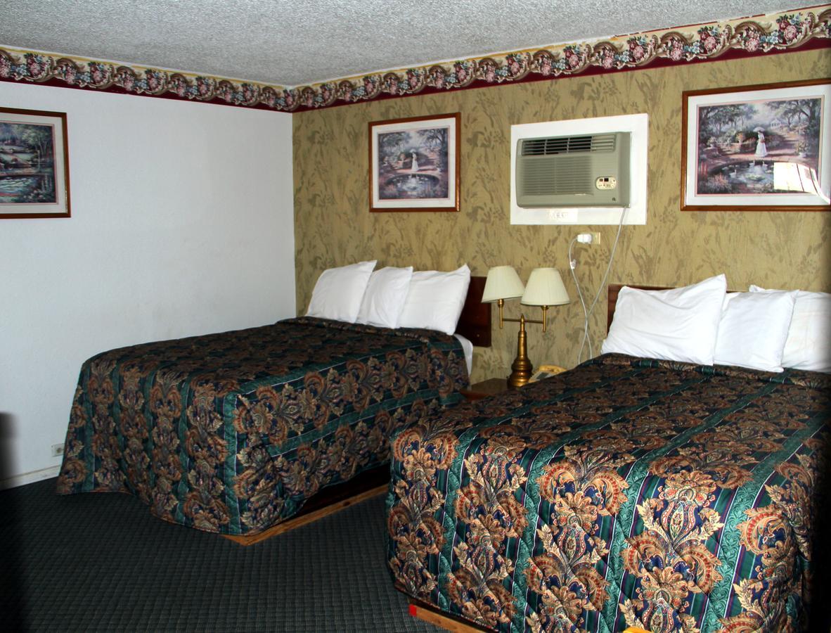 Skyliner Motel Stroud Extérieur photo