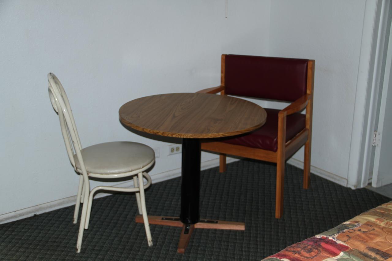 Skyliner Motel Stroud Extérieur photo