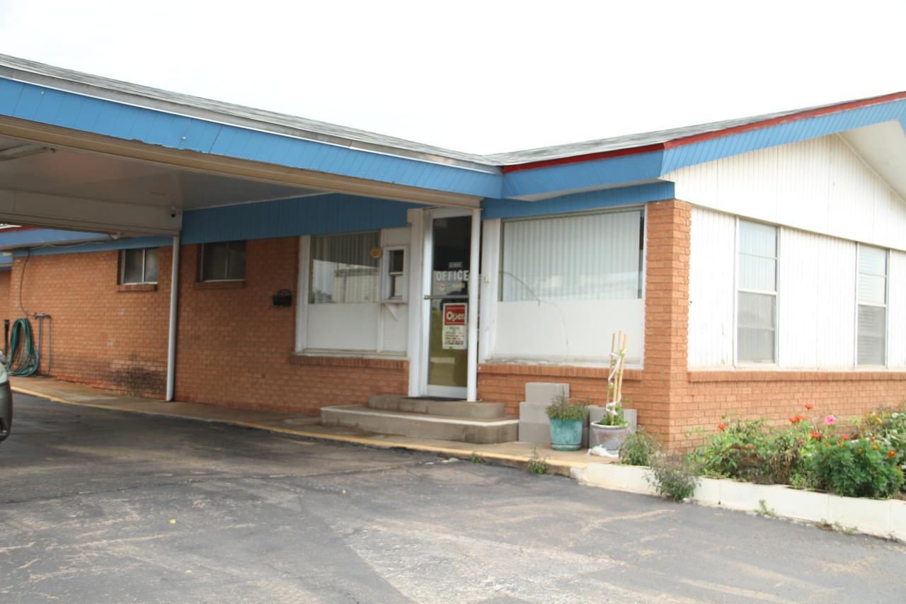 Skyliner Motel Stroud Extérieur photo